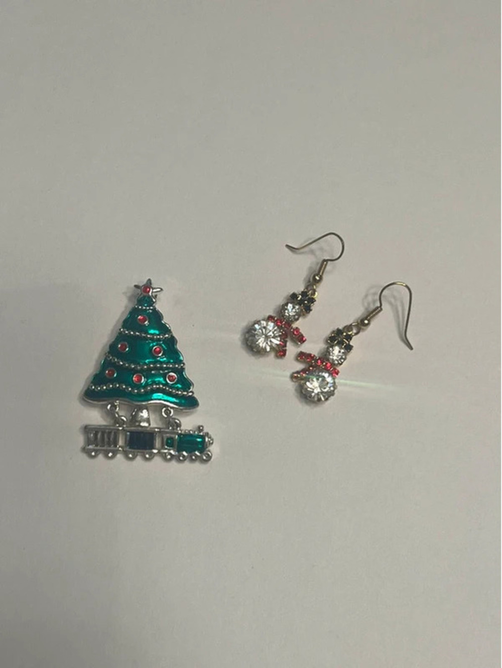 Christmas Jewelry Lot Tree Brooch Snowman Rhinestone Dangle Earrings Holiday